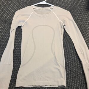 Black and White Striped LuluLemon Long Sleeve Swiftly Tech